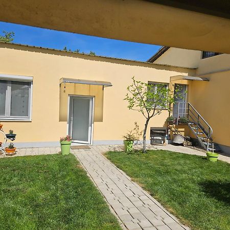 Apartments Kuca Aleksic นิส ภายนอก รูปภาพ