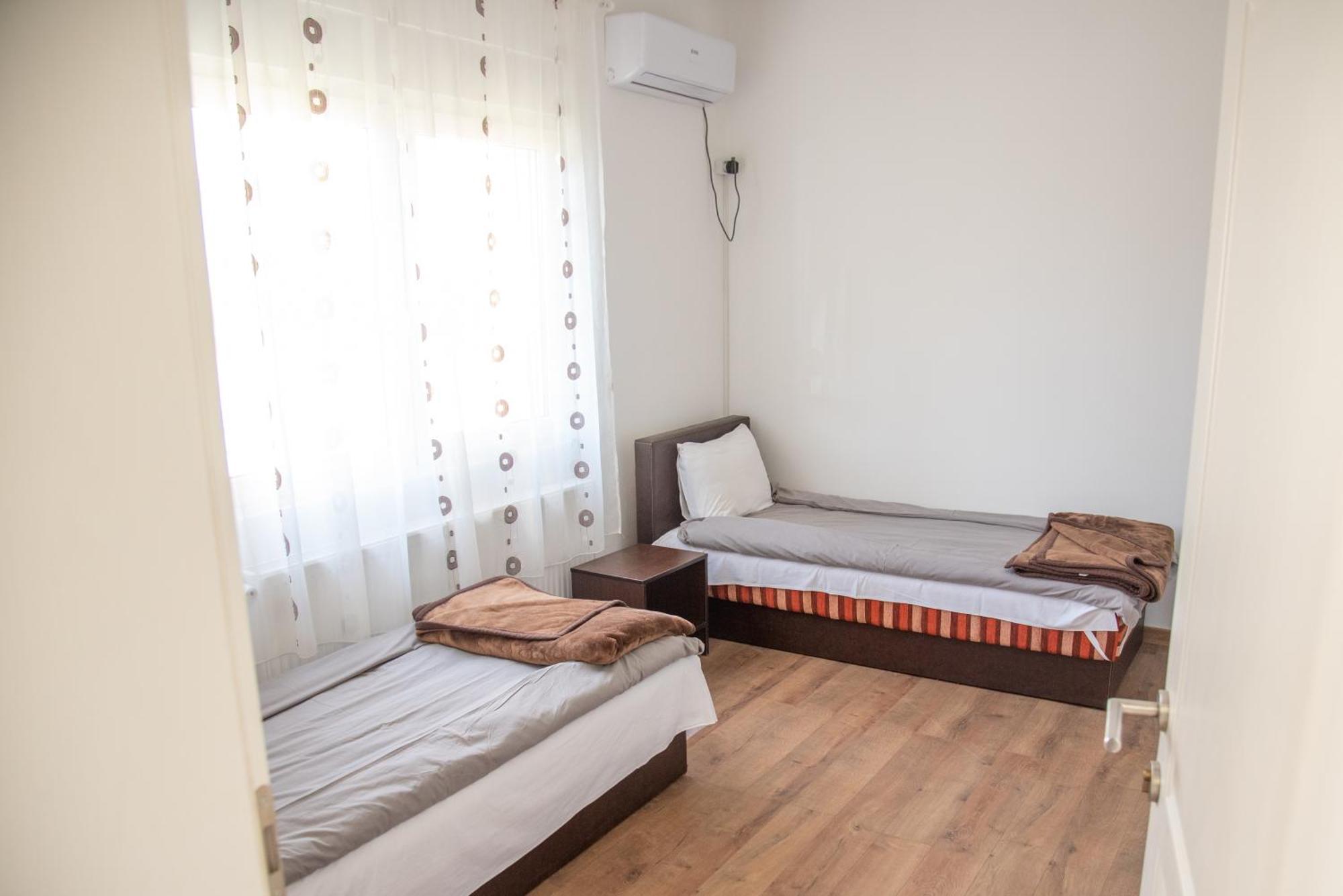 Apartments Kuca Aleksic นิส ภายนอก รูปภาพ