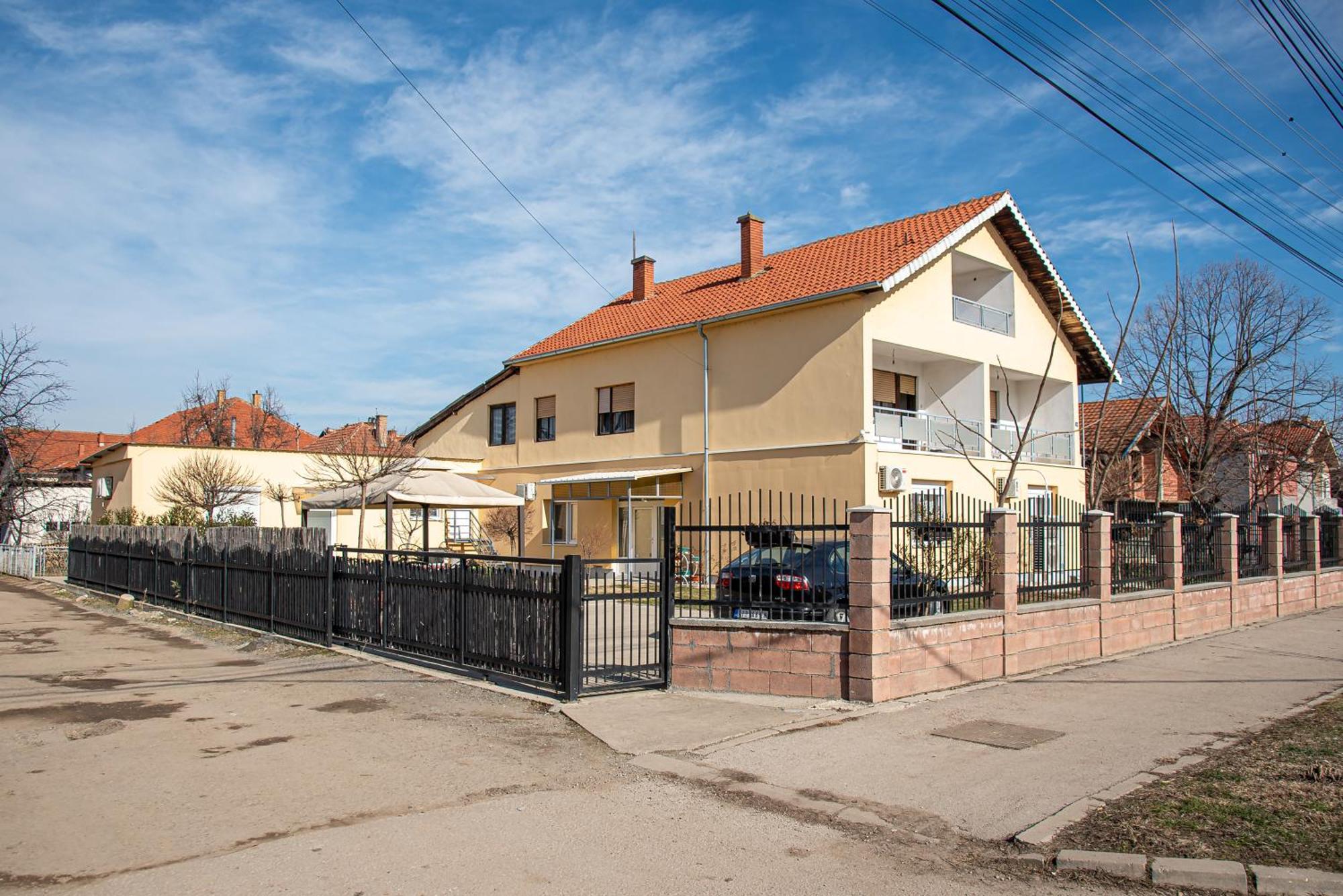 Apartments Kuca Aleksic นิส ภายนอก รูปภาพ