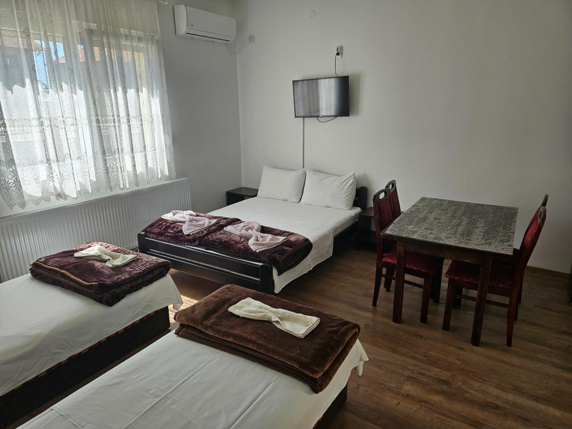 Apartments Kuca Aleksic นิส ภายนอก รูปภาพ