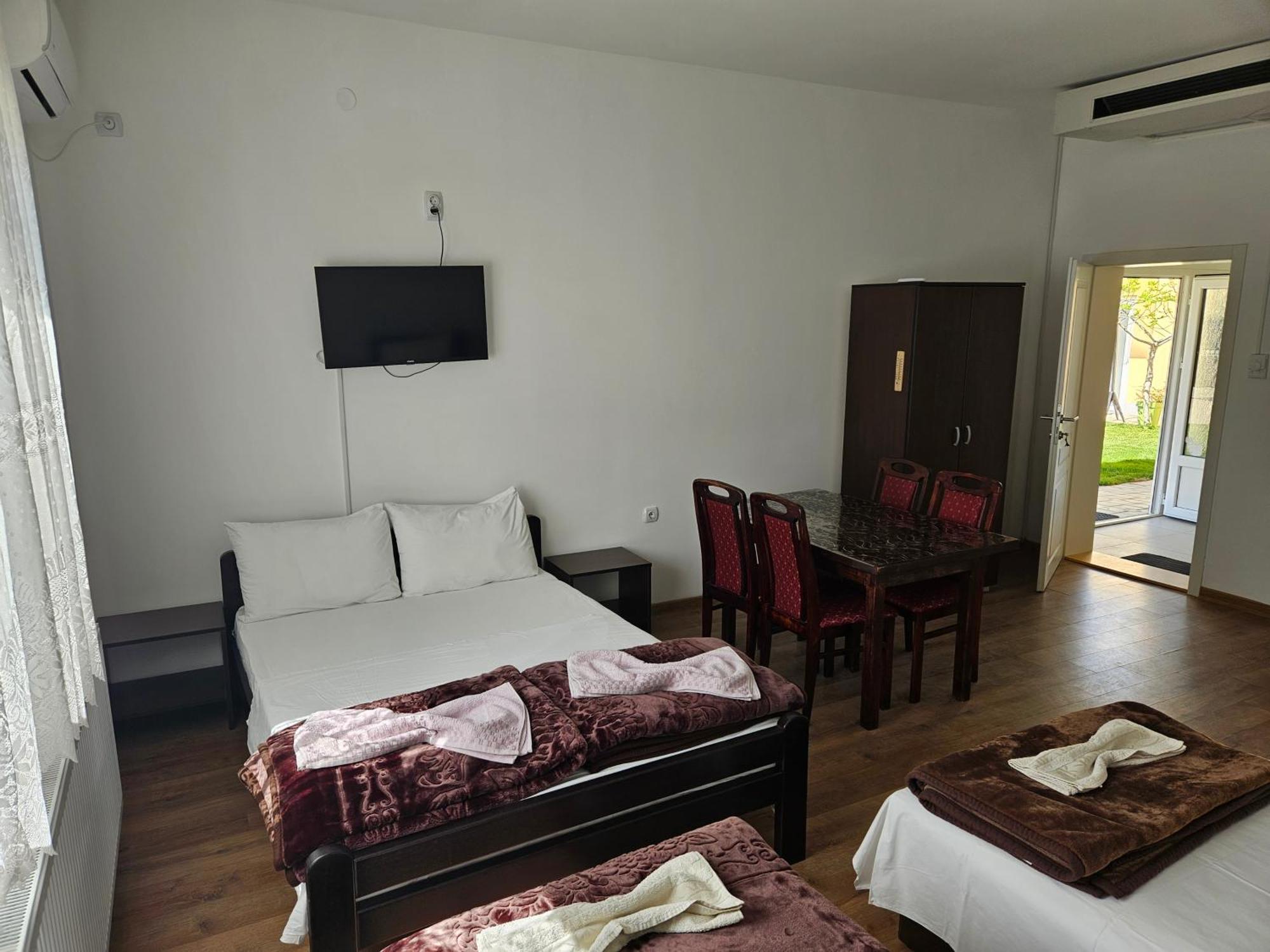 Apartments Kuca Aleksic นิส ภายนอก รูปภาพ