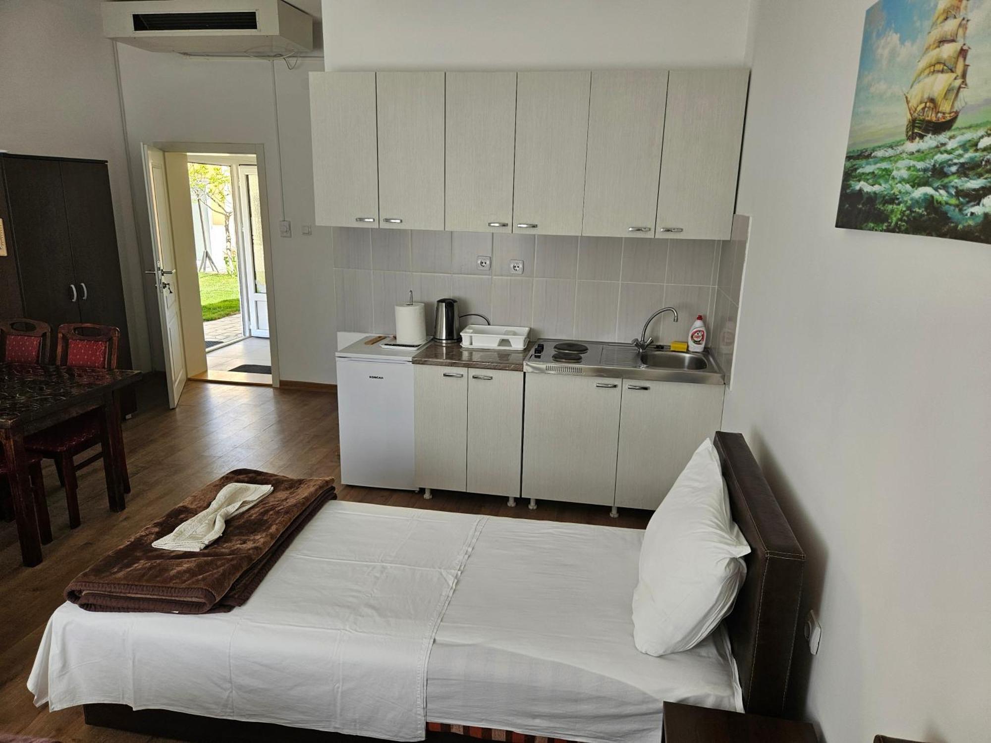 Apartments Kuca Aleksic นิส ภายนอก รูปภาพ