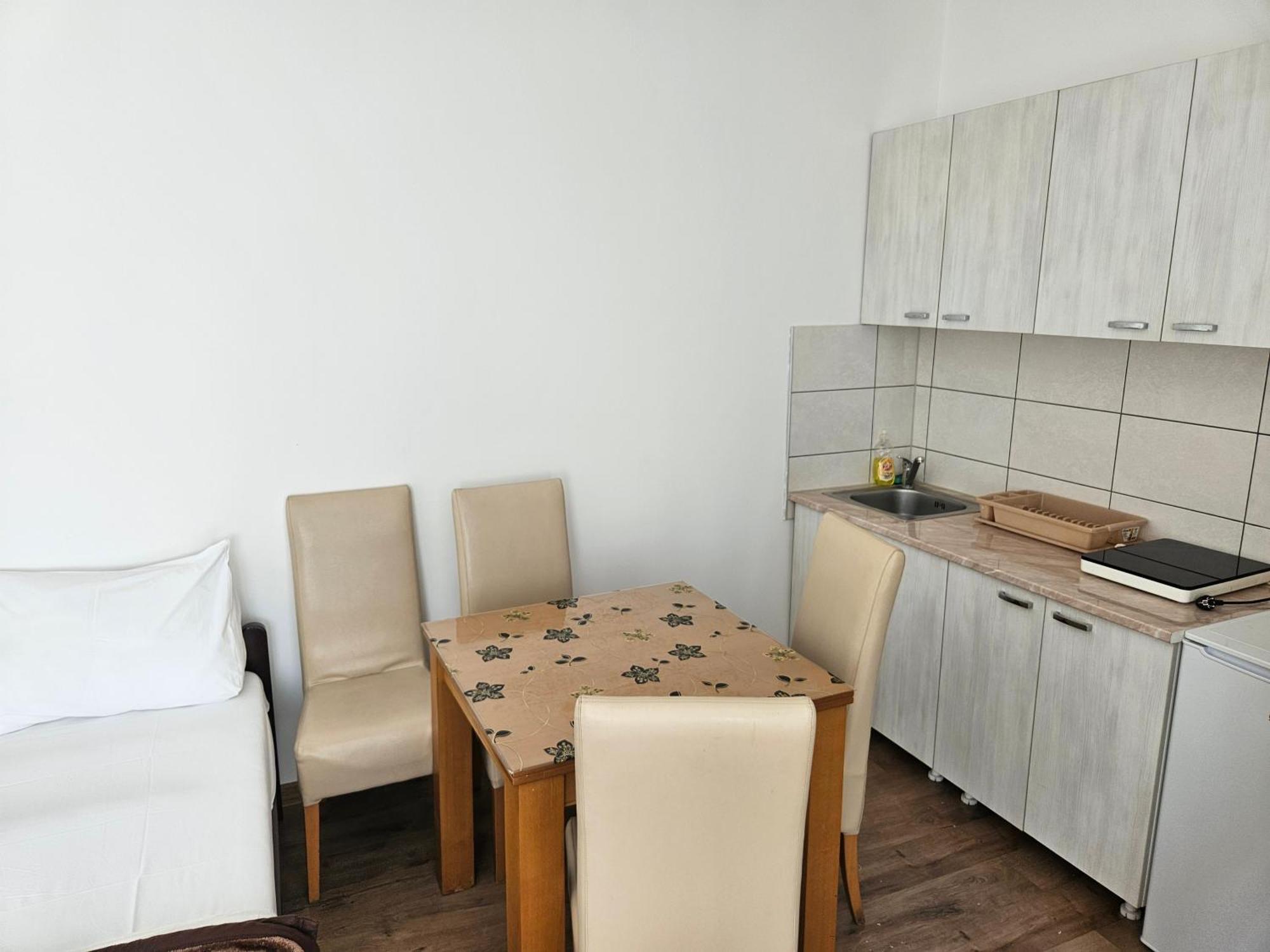Apartments Kuca Aleksic นิส ภายนอก รูปภาพ